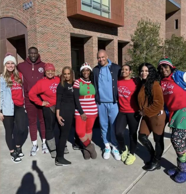 Holly Jolly volunteer team photo